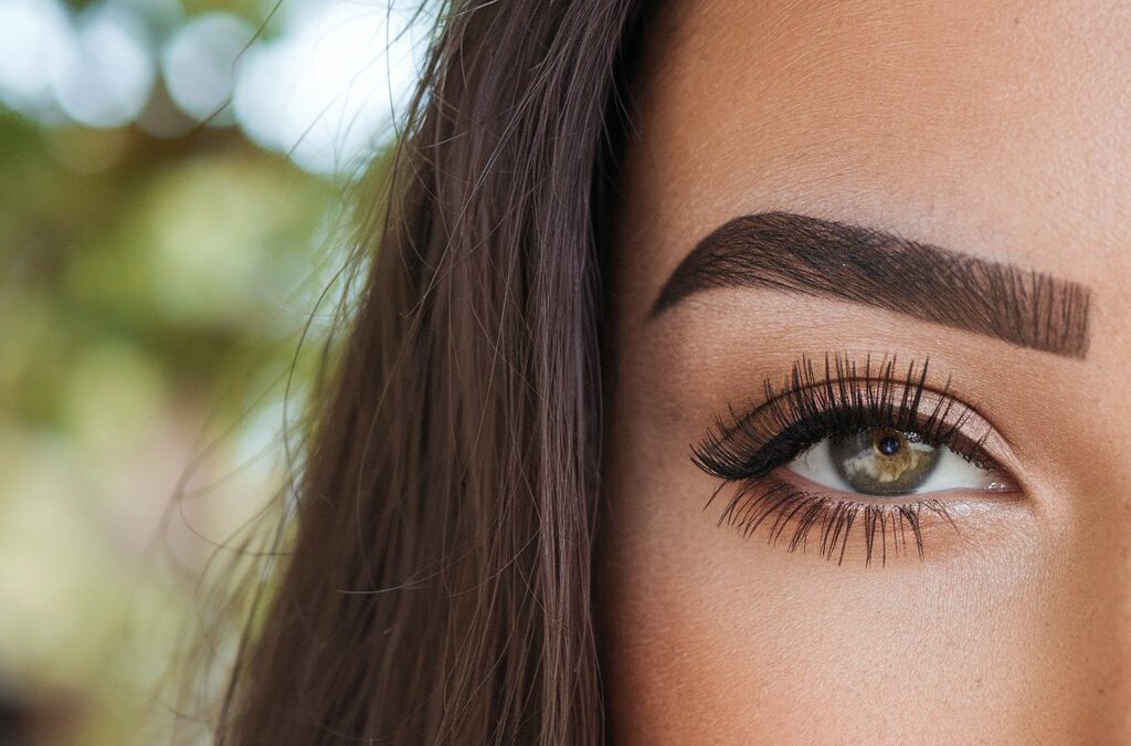 Tecnica Sopracciglia Pelo a Pelo: Approfondiamo